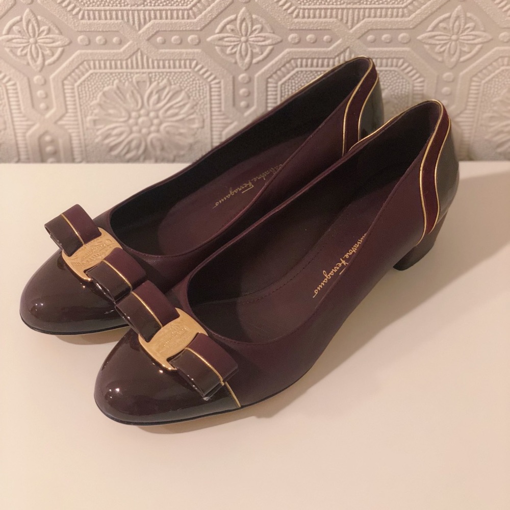 Salvatore Ferragamo Vara Bow Pump Shoe